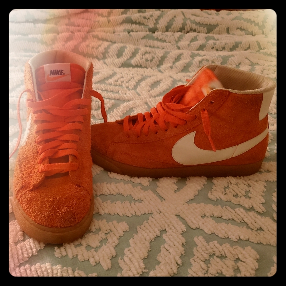 High top Nike Blazer Mid Suede Sneakers